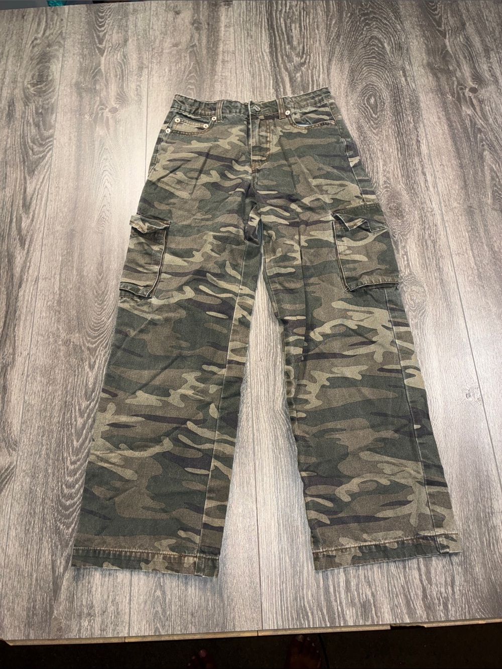 Vintage Distressed Forever 21 Cargo Camouflage Teen Girl 13/14 Pants